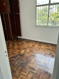 4895f73b-75bf-496e-9d94-33a2aef20659